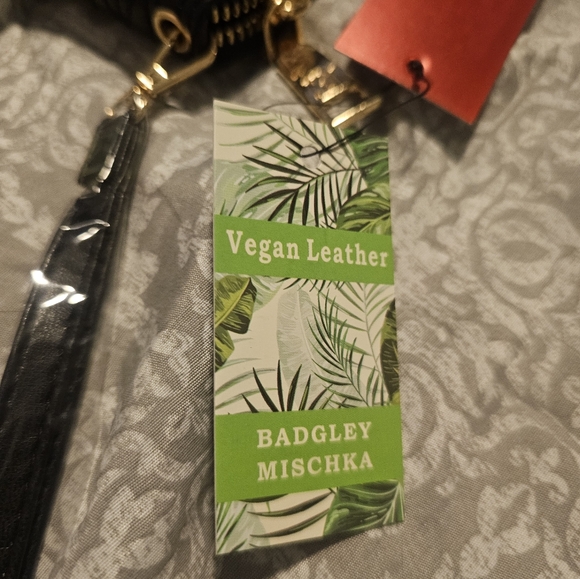 Embossed black wallet by Badgley Mischka. NWT RETAILS 59. - Picture 4 of 6